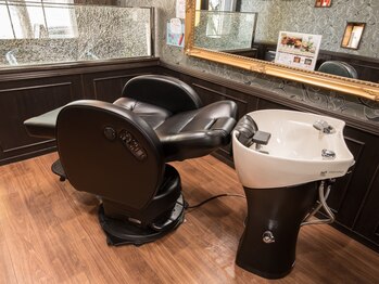 ヘアーサロン オルゴーリオ(Hair Salon Orgoglio)の写真/【藤が丘】メンズカット（顔剃り込）+ヘッドスパ¥6600→¥5200◆炭酸ヘッドスパのマッサージで至福の時を♪