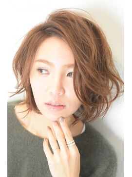 ハリス(Harris) ワンサイドショート/ボブ/ブランジュ/ダブルバンク 表参道/青山