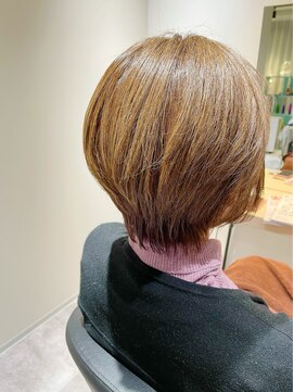 ストフ(stof) 前下がりショート/ハイライトショートボブ/ショートカット