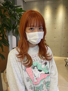 アチーブ ヘア デザイン(achieve hair design) ガーリー可愛い 赤髪オレンジビタミンカラー ツヤ髪ウェーブ