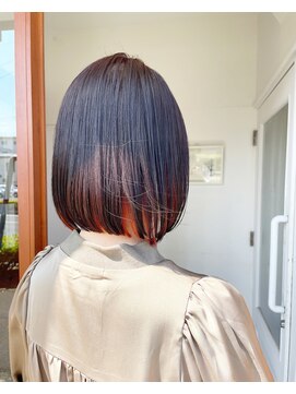 ヘアーアンドメイクアップモパ インナーボブ