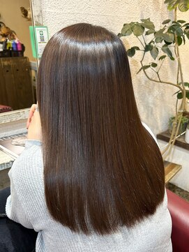 アリアバイエクラート 新宿南口店(ARiA by ECLART) ◎艶髪特化◎ 小市