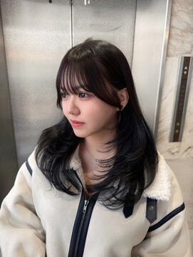 リリー(Lilley) 天神/博多/韓国ヘア/ヨシンモリ/レイヤーカット