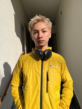 イロ(IRO) ブロンドショート