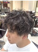 波巻きスパイラルツイストパーマ刈り上げ