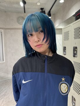 ハイプ(HYPE) ブリーチ&ダブルカラー/ハッシュカットボブ/水色×ブルールーツ