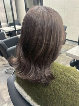 スターズレイ 本川越(STARS ray) 外ハネミディ レイヤー カット グレージュ 髪質改善 20代 30代