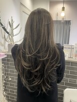 シェリー(Che'ri)&nbsp;大人ハイライト×レイヤーカット/和田