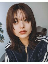 ボタニカ(Botanica)&nbsp;外ハネフェイスレイヤー/ベージュカラー/2