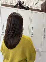 クロムス(clomus)&nbsp;軽さとまとまりを両立したミディアムレイヤー