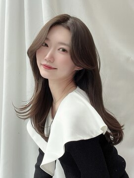 ミリバイアフロート(MIRI by AFLOAT) 【清水友子】上品さにレイヤーカットで動きをプラス