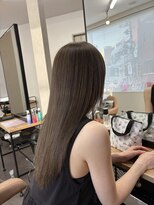 ヒストリー 元住吉(History) 艶髪ストレート ナチュラルブラウンロング