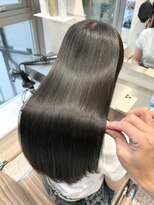 キュア 池袋(CURE)&nbsp;6トーン透明感ミントベージュ×髪質改善ストレート #127