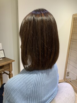 ユーネリー(U-NERY) ミディアムボブレイヤー