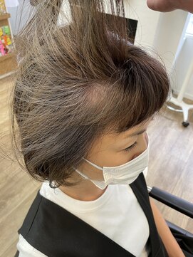 アメリ(Ameri) -Ameri-白髪ぼかし × やわらかベージュ