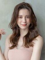 ドットハリス(.Hallis)&nbsp;大人かわいい/小顔/ミディアムレイヤー/20代30代40代