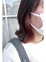 ヘアークリエイションアンズ(Hair creation Andz) サーモンピンク　かわいいイヤリングカラー