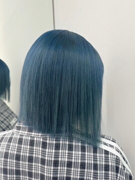 テイス 新宿(TACE) ブルーカラー [ネビージュ/黒髪/小顔/新宿]