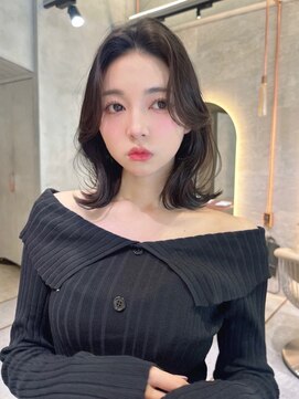 ロンドアリシア 金山(Lond Alexia) 誰もが憧れる大人美人ボブ