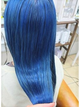 シャルティア(SHALLTIA) ハイトーン/ブルー/髪質改善/艶髪/トリートメントストレート