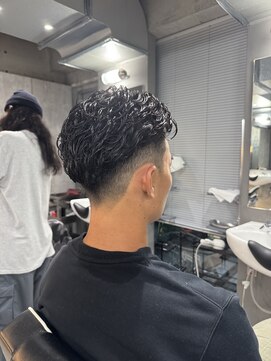 チルチェア 池袋(CHILL CHAIR) ツーブロック×ラフパーマ