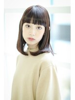 グロウ バイ グラフィー(GLOW by Graphy)&nbsp;graphy☆重めバングで大人可愛いナチュラルストレート