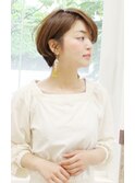 【30代40代50代】　大人可愛い前さ上がり耳かけショートボブ