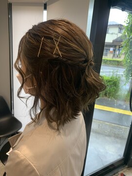 ミンゴ(Mingo) ハーフアップアレンジ