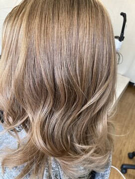 アマンダ(AMANDA) ダブルカラー