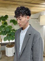 サーリー(SURLY)&nbsp;スペインカール前下がりカットツイストスパイラルパーマ