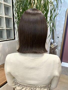 ナインスフロア(9NINTH FLOOR) 外ハネボブ/切りっぱなし/グレージュ/ニュアンスカラー/透明感