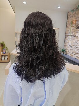 ケンジサナンド(KENJE Sanando) スパイラルパーマ