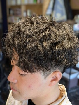 アールイー(Re) ツイストスパイラルパーマ