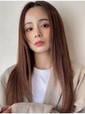 小顔レイヤー顔まわりカット前髪なしセンターパートロングヘア