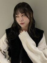 メイカ(MEIKA)&nbsp;【 セミロング × インナーカラー 】浅野美紀