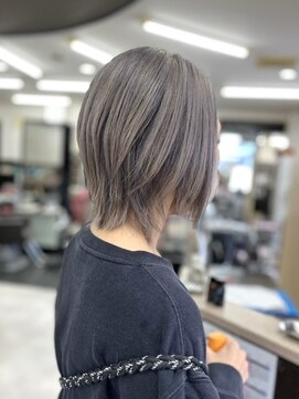 びゃんびゃん 浅水本店 ウルフカット/ダブルカラー/美髪/外ハネボブ/イメチェン