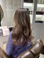 ロエ(loe)&nbsp;たっぷりハイライトで動きの出る大人な艶ロング