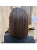 うる艶ストレート×ミディアムボブ
