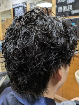 コダマ 新大塚店(KODAMA) スペインカール/スパイキーショート/ブルーブラック/