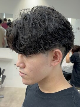 フィフス 天神大名(fifth) 天神シャドウパーマッシュウルフツイストスパイラルパーマ30代