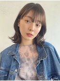 くびれミディアム大人ガーリーグレージュ暗めカラーレイヤー