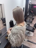 ラ ミミ(La Mimi) 【Mimi/SAYAKA】カット/カラー/ブリーチ/ハイトーン/ホワイト