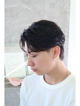 にもう センターパート/フェザーパーマ/アクティブショート