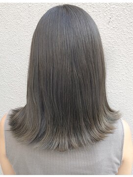 ソッリーソ ヘア(sorriso hair) 【sorriso hair桜山】切りっぱなしセミディ×カーキベージュ