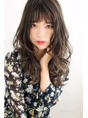 アッシュグレージュ