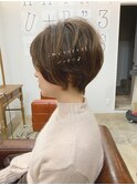 大人可愛いふわっくしゅっオリーブベージュショートボブ