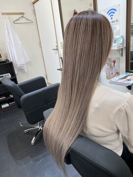 オニキス(onyx) ホワイトベージュ