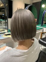 リアン(Lien)&nbsp;Lien☆ホワイトグレージュ×シャドールーツ　立川