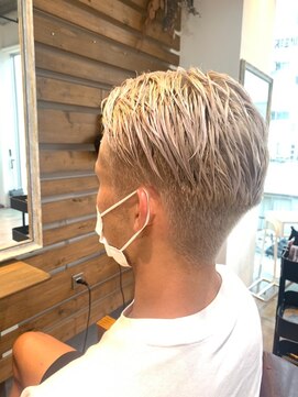 ルー(loup) ☆ホワイトシルバー☆ブリーチ/ダブルカラー/メンズ/福岡/天神