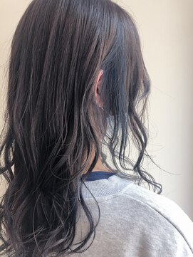 デイリリーバイアメリア 川西店(daylily by Ameria) ロング×ブルーベースカラー→白井　涼貴